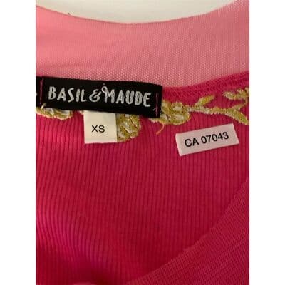 Basil & Maude XS Pink Embroidered Cardigan Gold Details Sparkling Buttonsi - Thumbnail 6