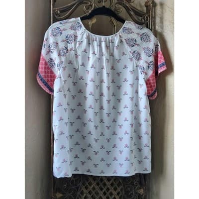 Women's Short Sleeve Top St John's Bay Size PM RN#93677 Laced v-neck - Thumbnail 3