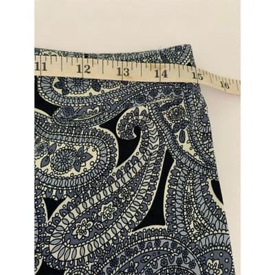 Spencer Jeremy Black Blue White Paisley Mid Rise Stretch Capri Pants Size 12 - Thumbnail 6