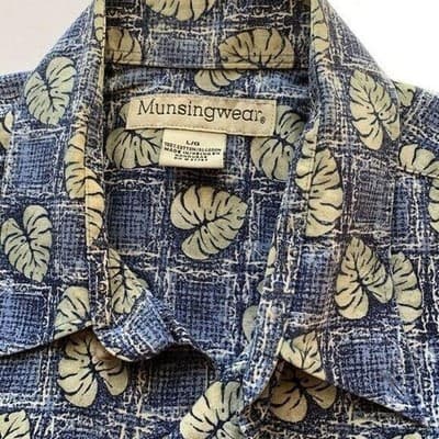 MunsingWear Mens Button Down Hawaiian Shirt Size L - Thumbnail 6
