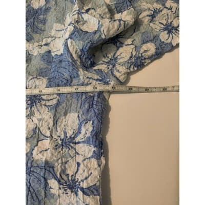 CD Petites Blue White Floral Crinkle Tunic Top Petite PS - Thumbnail 9
