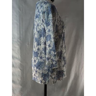 CD Petites Blue White Floral Crinkle Tunic Top Petite PS - Thumbnail 2