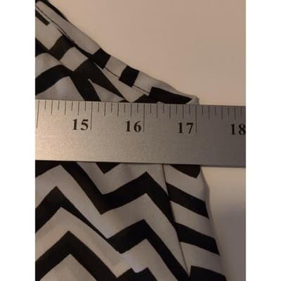 Tyche Black White Chevron Halter Neck Flowy Tunic Top Shirt Small - Thumbnail 6