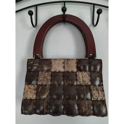 Urthbags Handcrafted Coconut Shell Handbag - Thumbnail 11