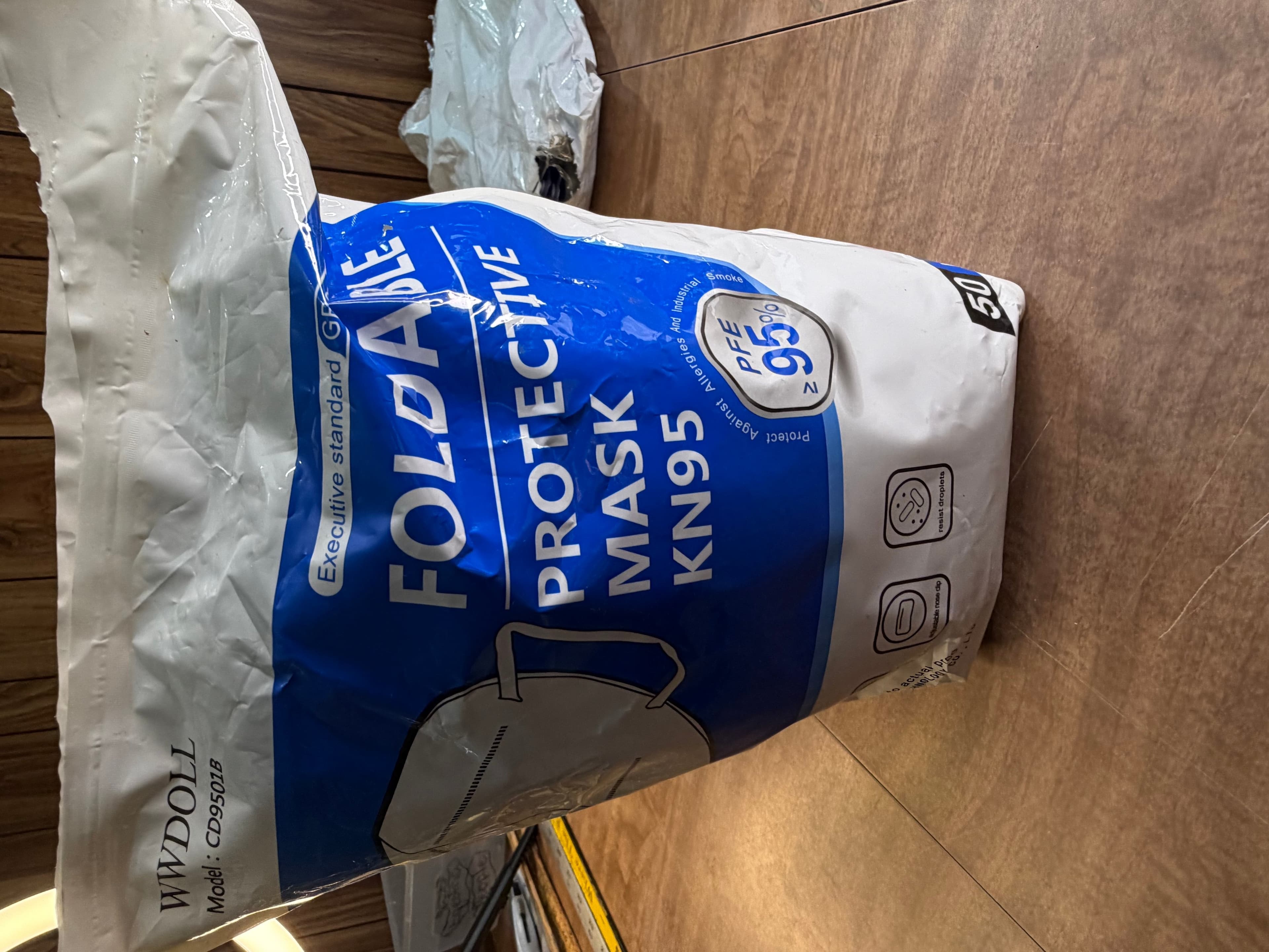 WWDOLL KN95 Foldable Protective Mask Black PFE 95% CD9501B 40 Count Open Box - Image 1