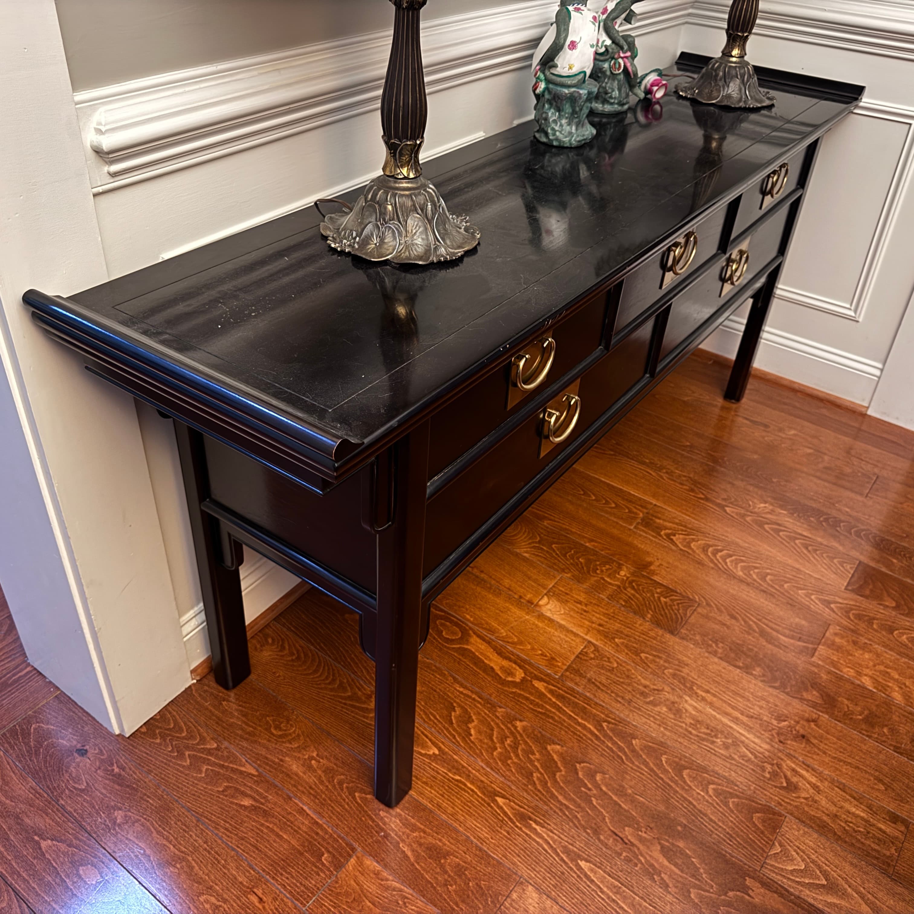 Century oriental alter style sideboard - Thumbnail 2