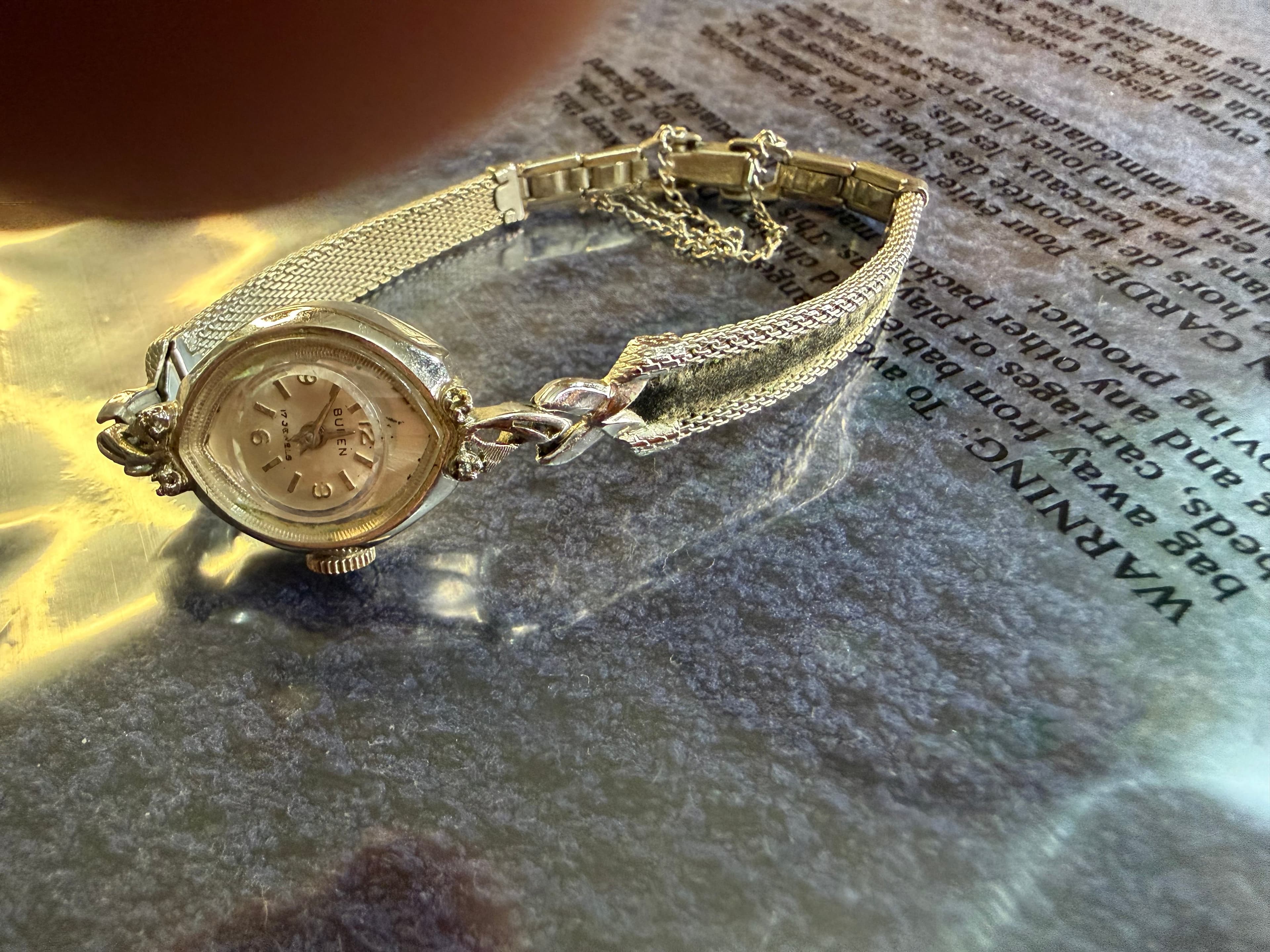 Vintage Bulova 17 Jewels Ladies Silver Tone Cocktail Watch Diamond Accent Floral Lug Mesh Bracelet - Thumbnail 3