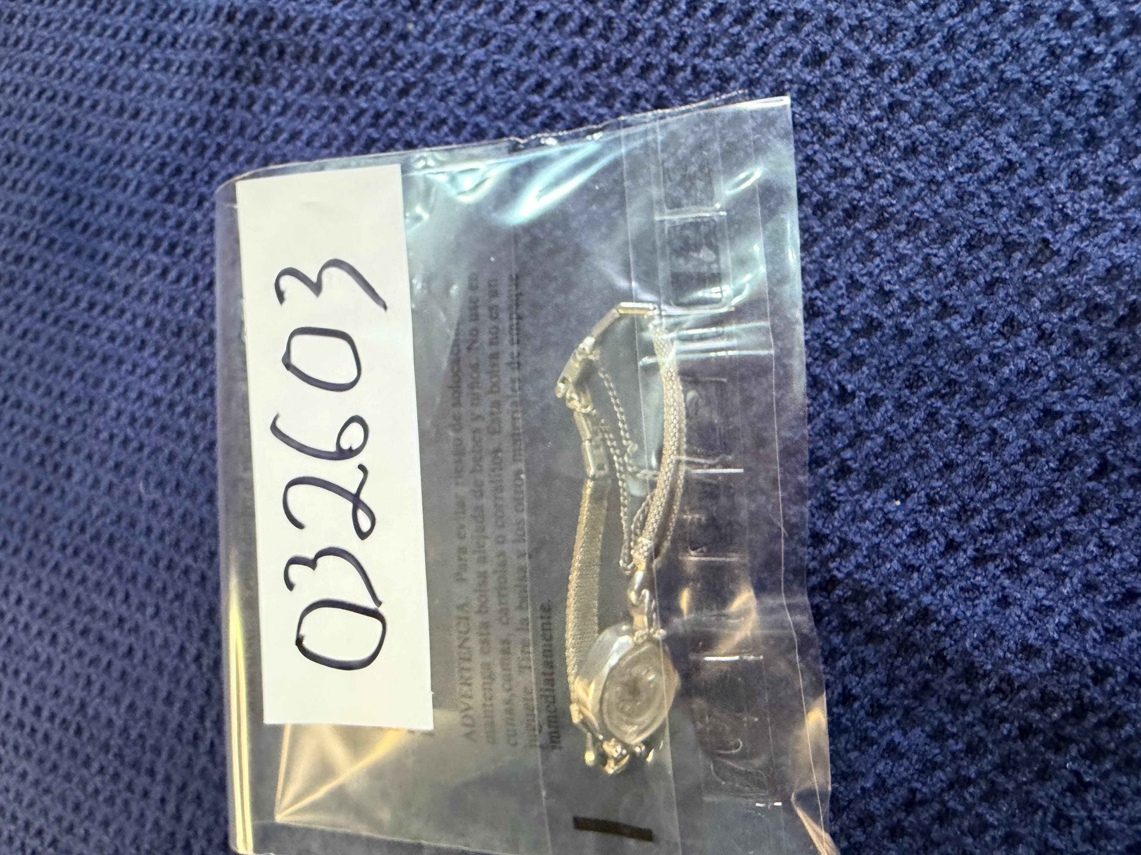 Vintage Bulova 17 Jewels Ladies Silver Tone Cocktail Watch Diamond Accent Floral Lug Mesh Bracelet - Thumbnail 6