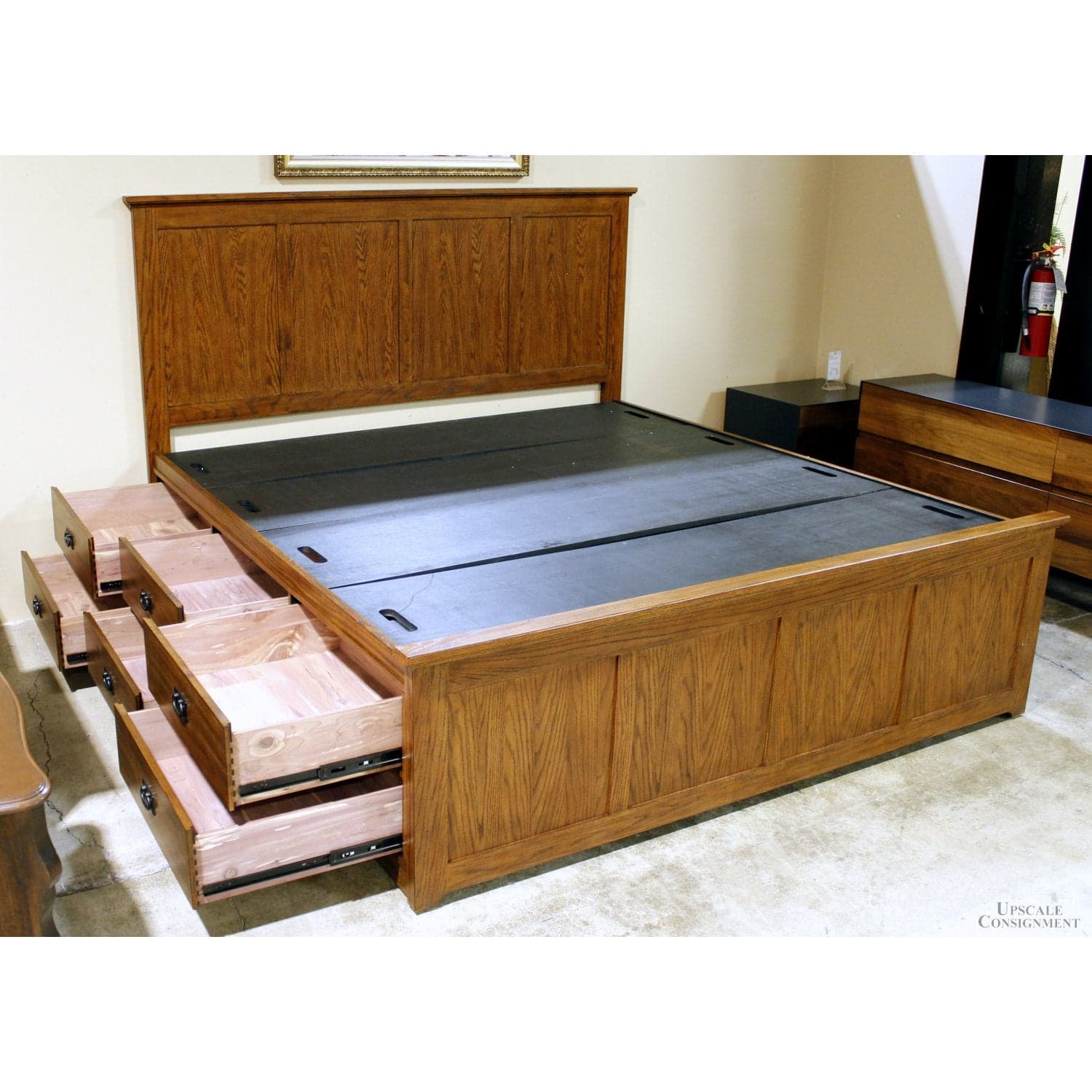 Intercon Furniture King Bed w/12 Drawer Storage - Thumbnail 3