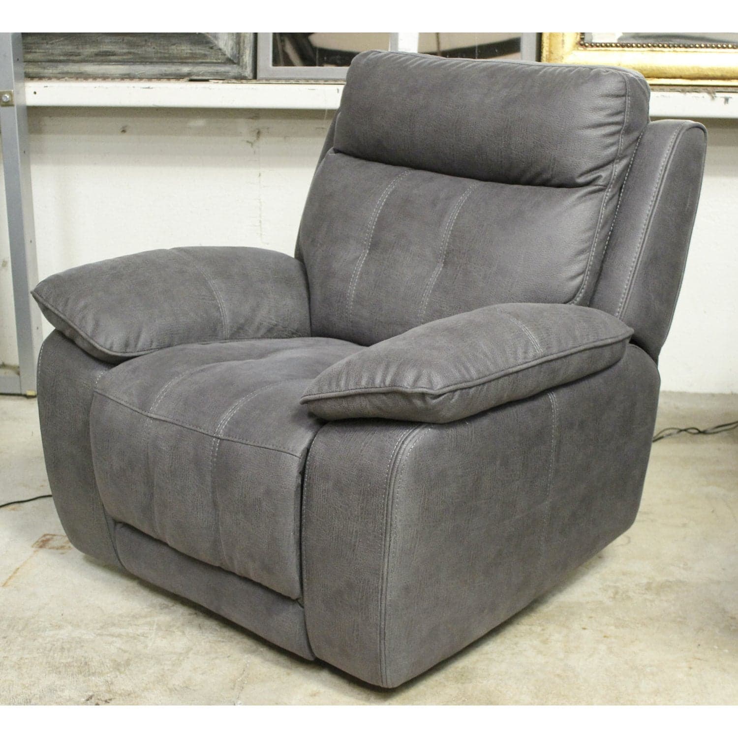 Voilino Dark Gray Power Recliner w/Adj. Headrest - Dark Gray - Thumbnail 3