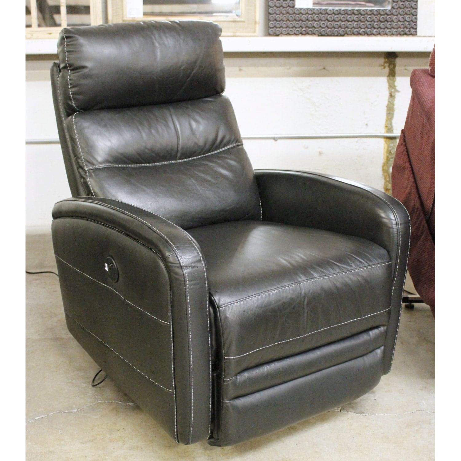 Violino Black Leather Rocking Power Recliner - Black - Thumbnail 3