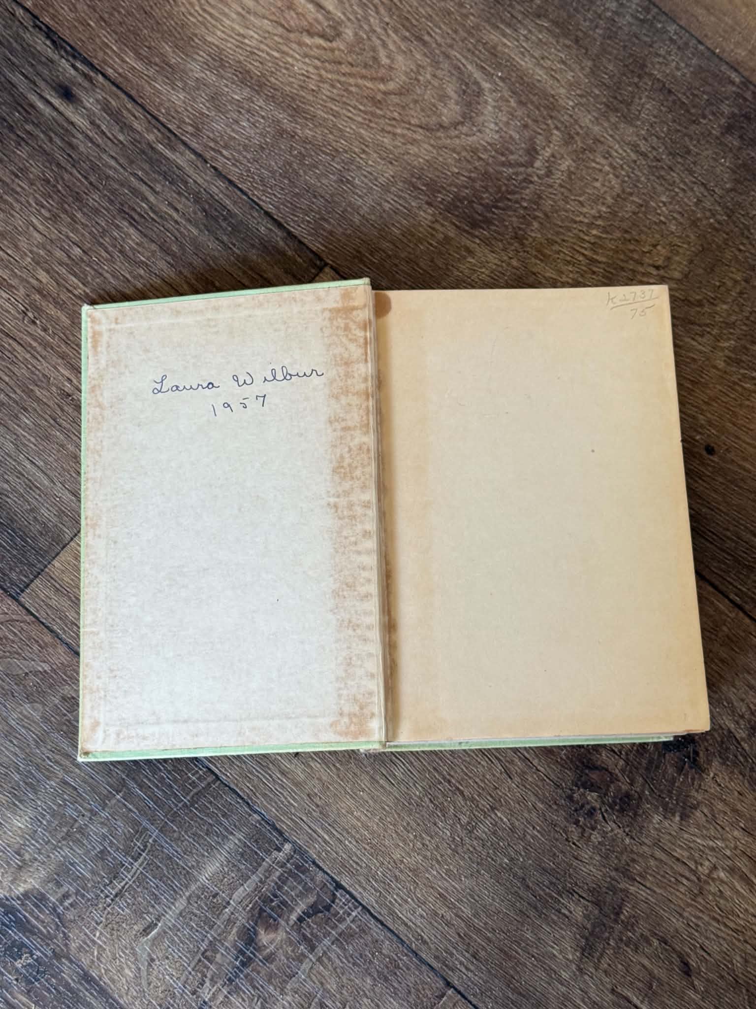 April Gold - Thumbnail 3