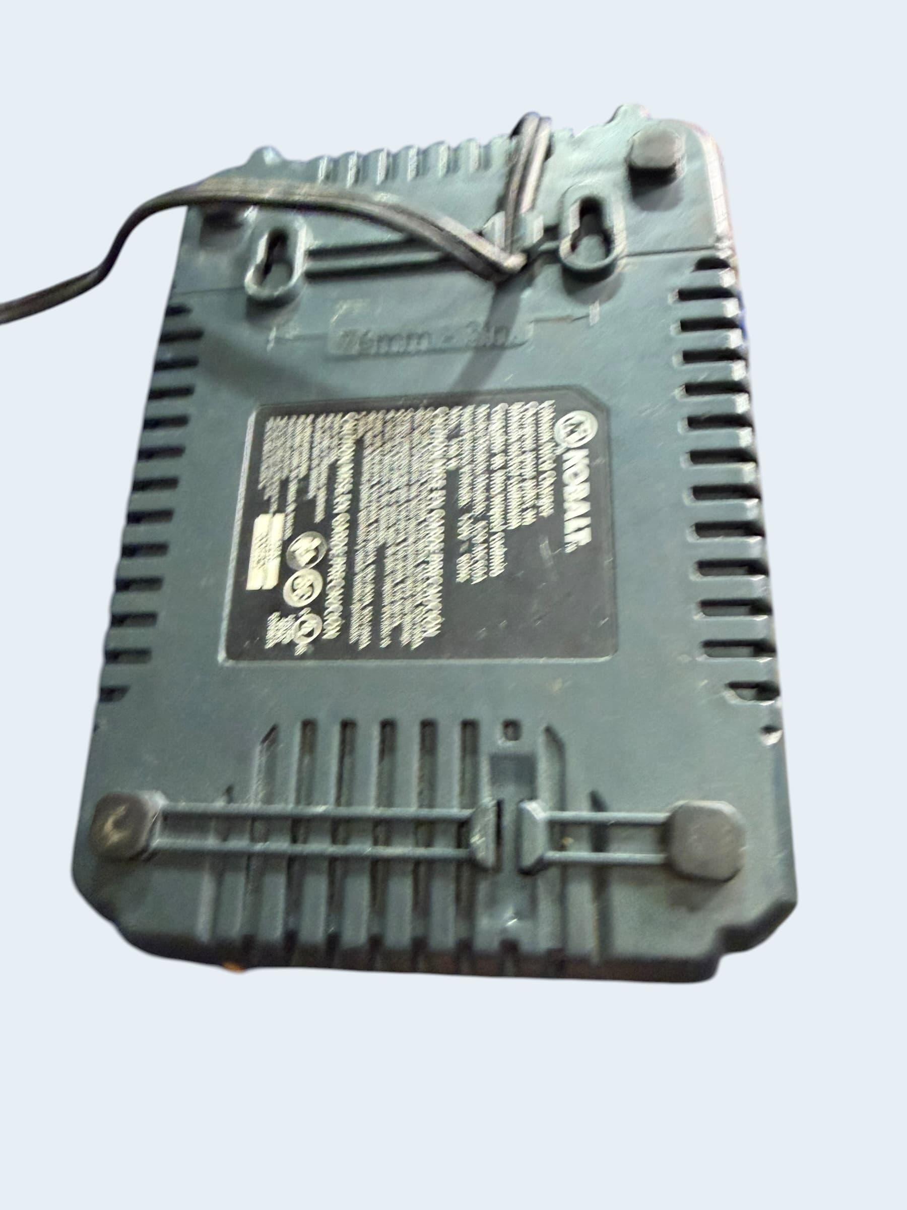 Kobalt K20-MC60A Universal Battery Charger 20V MAX 18V Li-Ion NiCd LCD Tested - Thumbnail 2