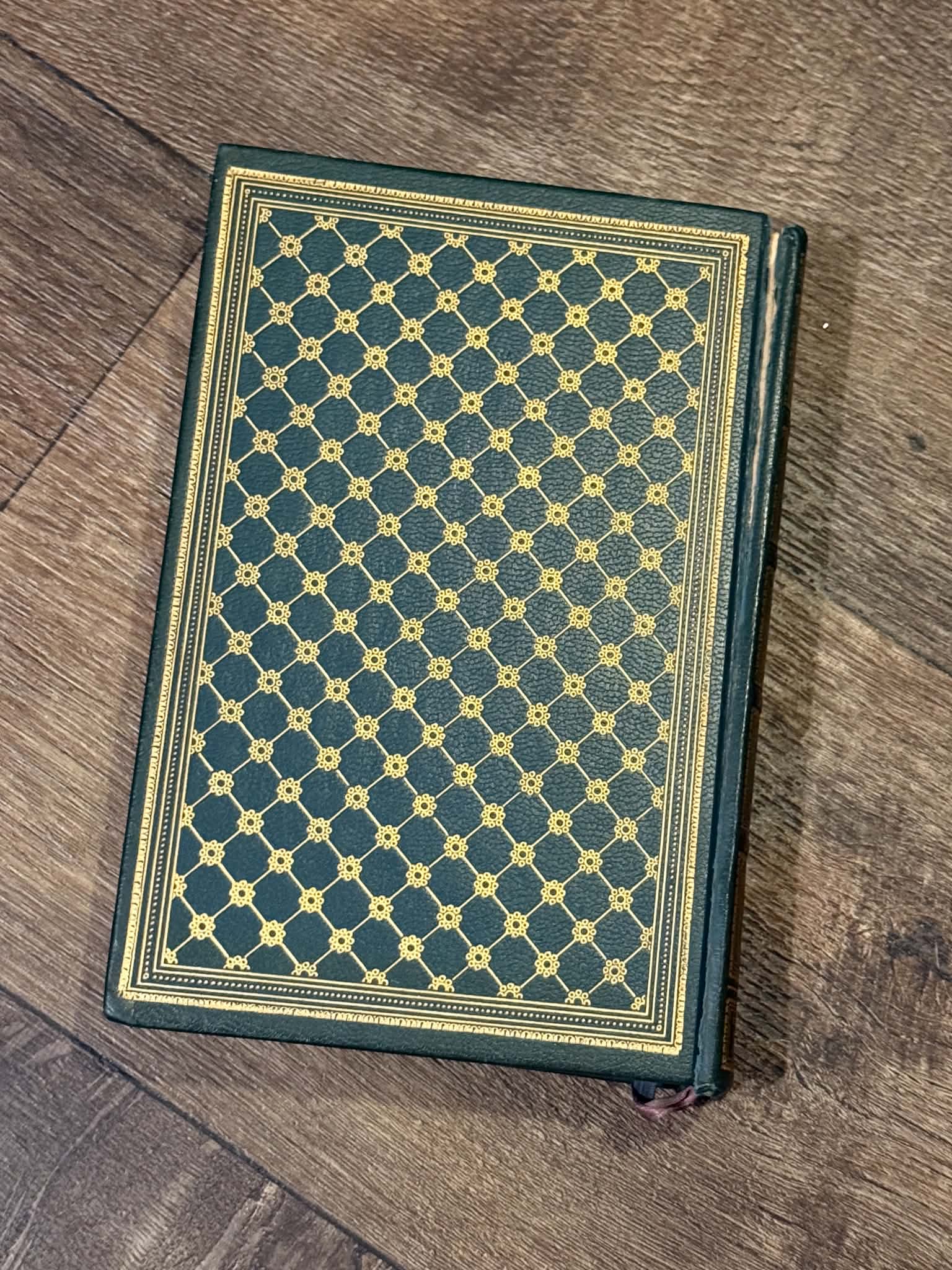 Oliver Twist by Dickens - Thumbnail 2