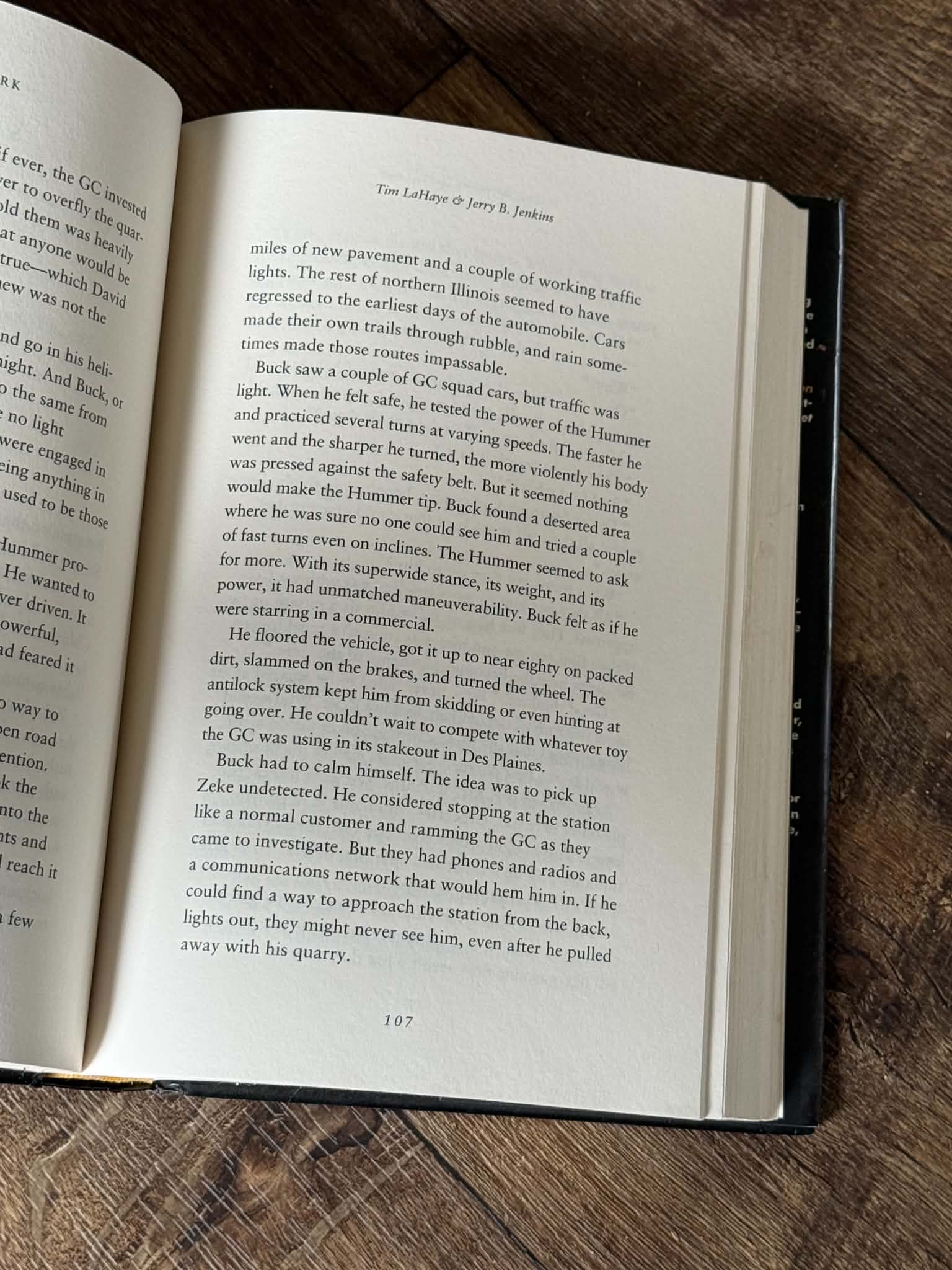 The Mark - The Beast Rules the World by Tim LaHaye & Jerry B. Jenkins - Thumbnail 2