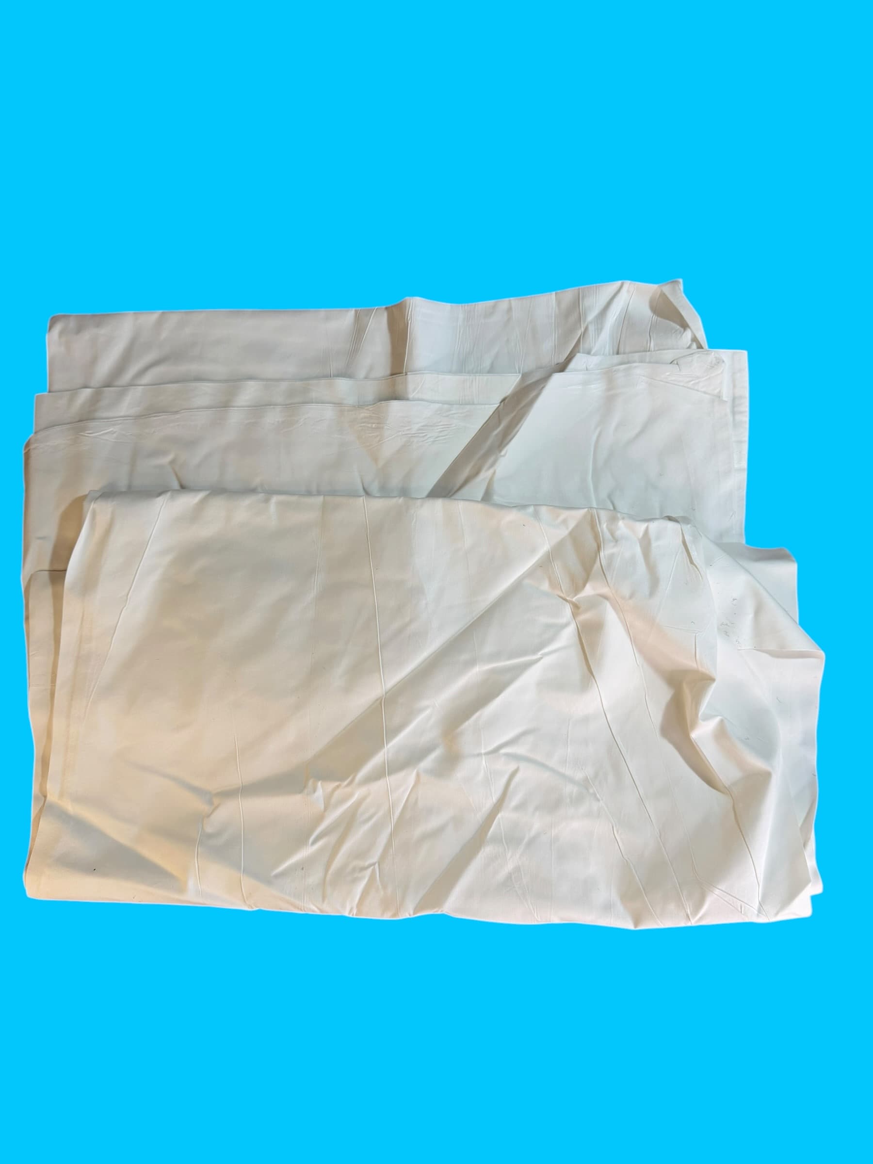 Downlite Hospitality King Bed Set Comforter Flat Sheets Pillow Cases White - Thumbnail 2