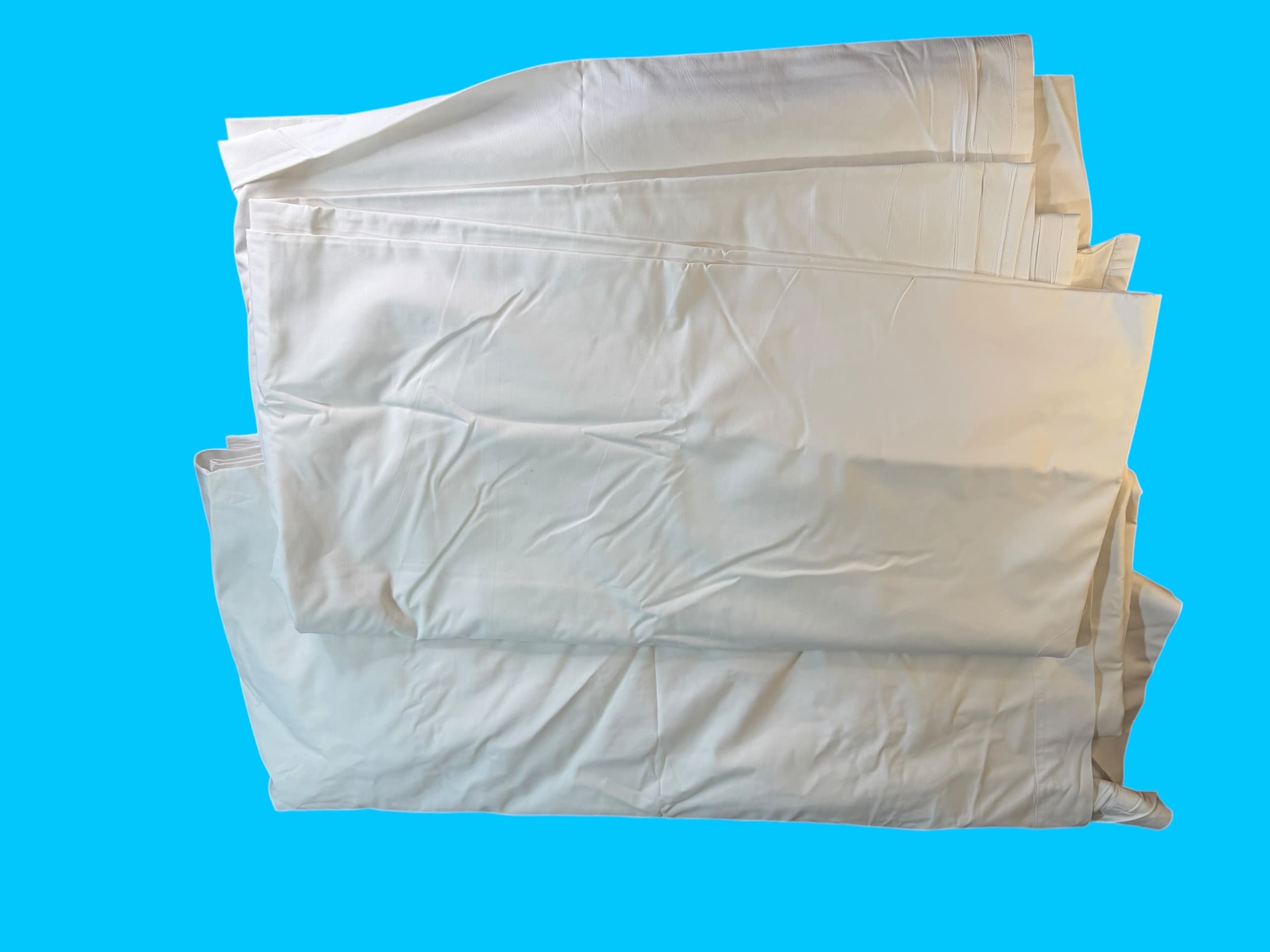 Downlite Hospitality King Bed Set Comforter Flat Sheets Pillow Cases White - Thumbnail 3