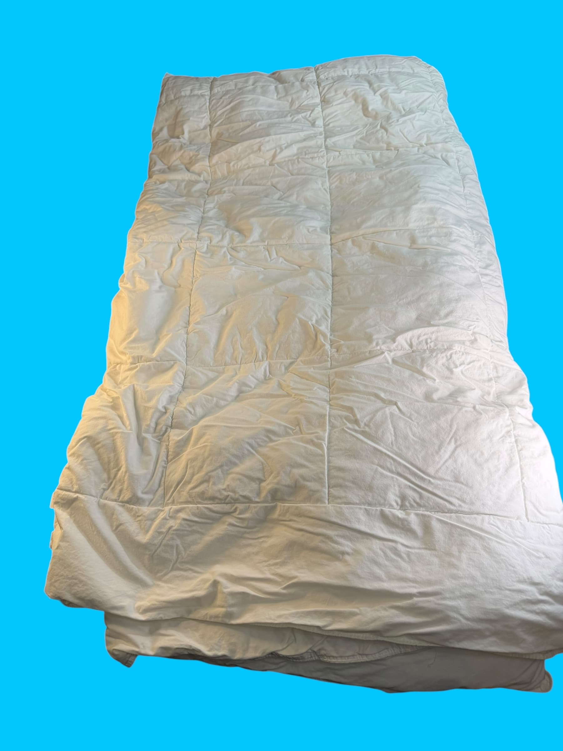 Downlite Hospitality King Bed Set Comforter Flat Sheets Pillow Cases White - Thumbnail 4