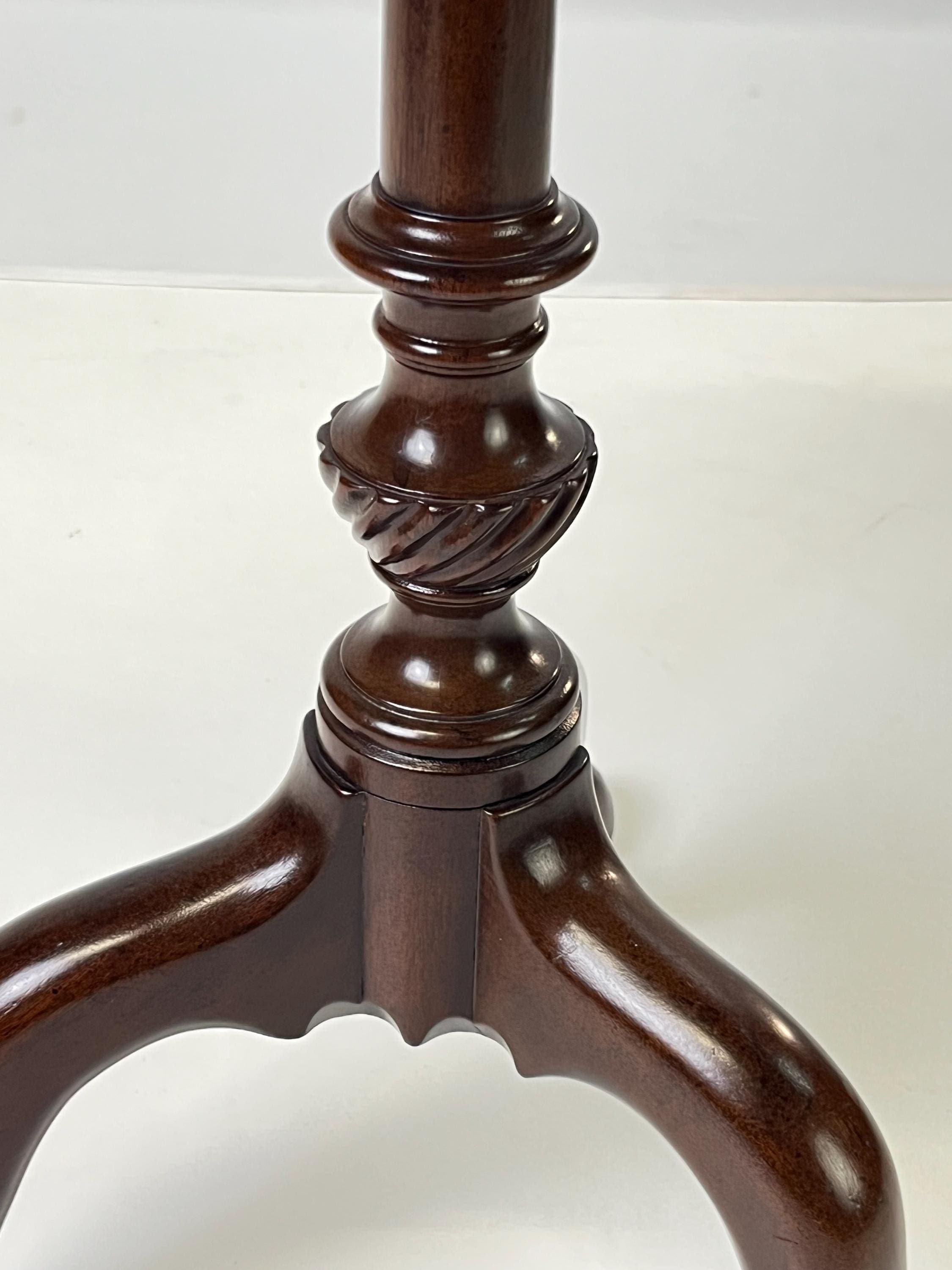 Kittinger Historic Newport Mahogany Dish-Top Candle Stand - Hn 27 - Thumbnail 10