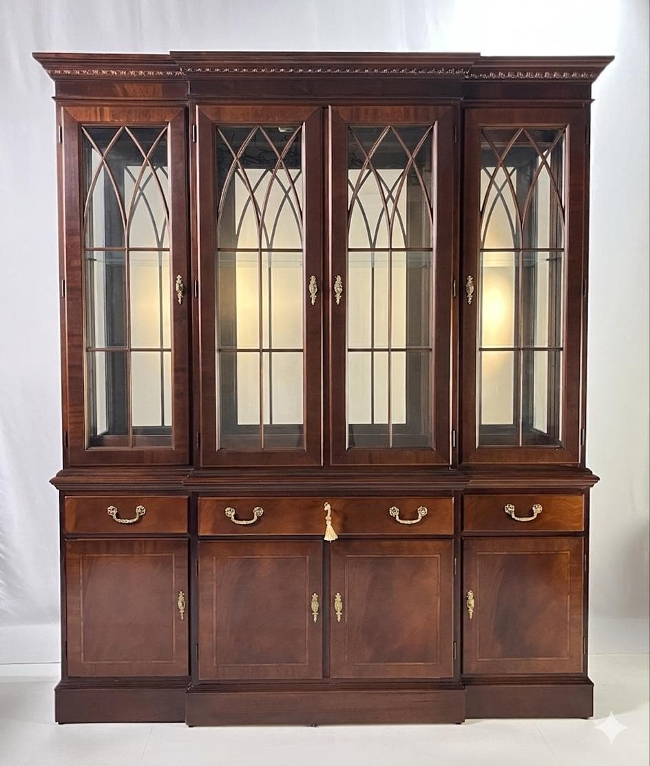 Vintage Ethan Allen Georgian Style Mahogany Breakfront China Cabinet - Image 1