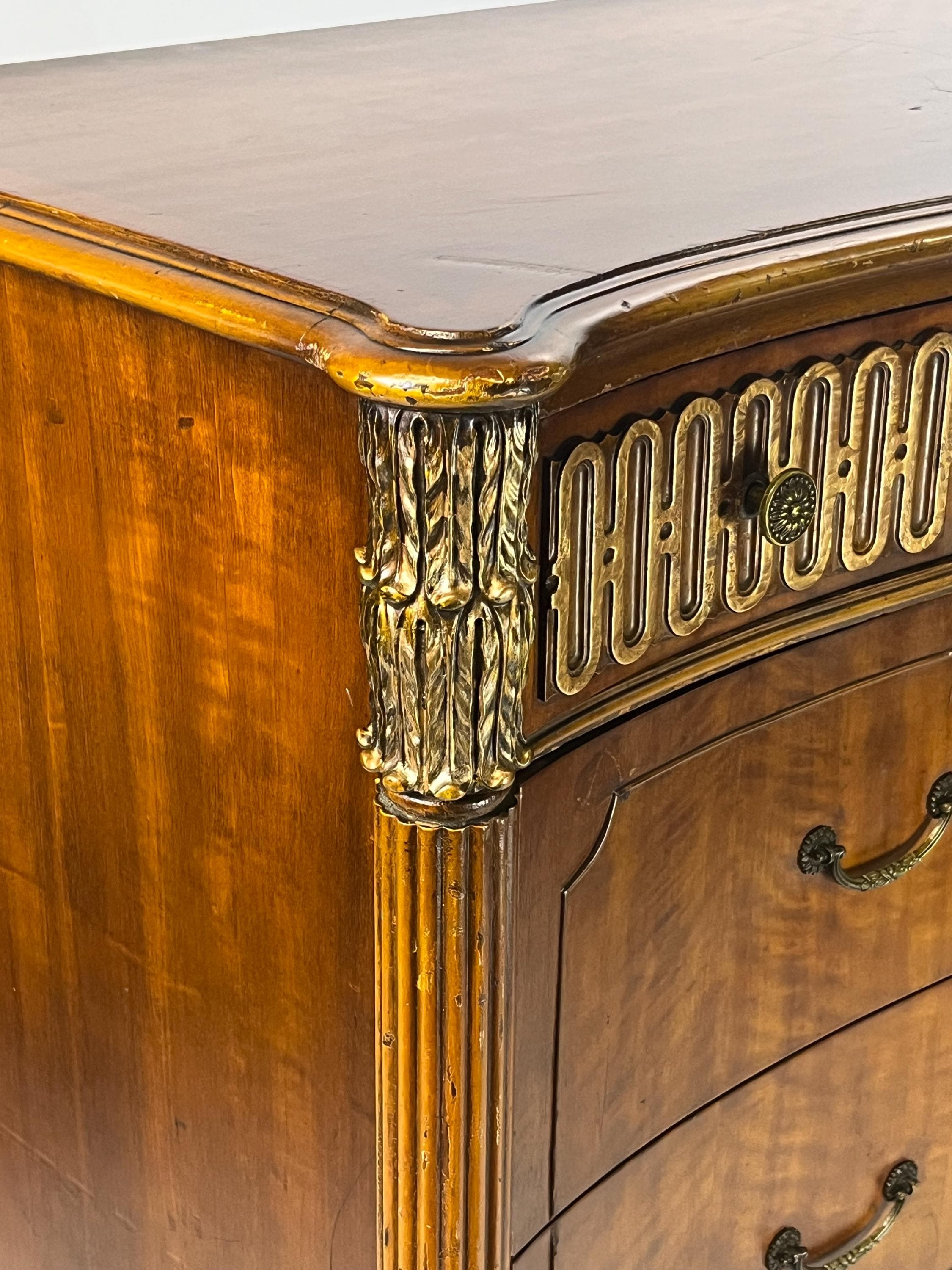 Early 20th Century Neoclassical Serpentine Chest of Drawers - Thumbnail 13