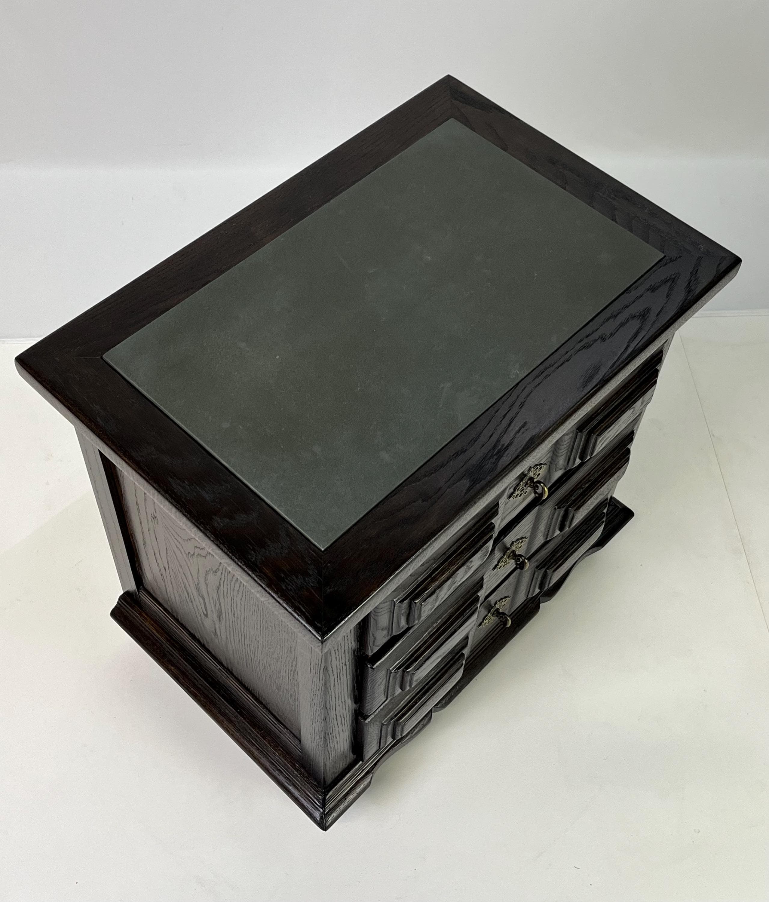 Vintage Link-Taylor Espanol Slate-Top Oak Nightstand - Thumbnail 9