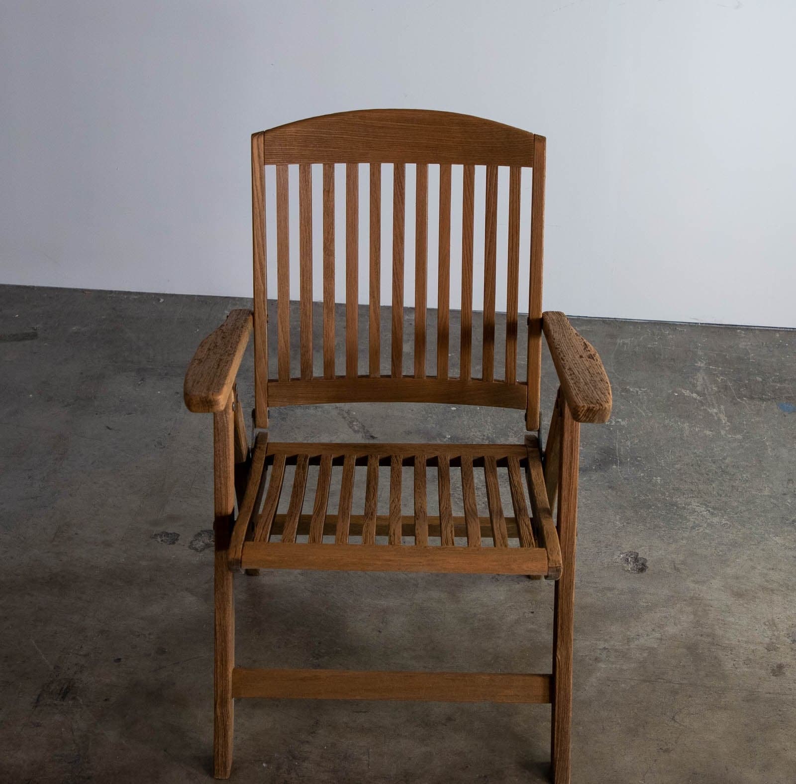 Gardenside Teak Patio Table and 4 Folding Chairs - Thumbnail 9