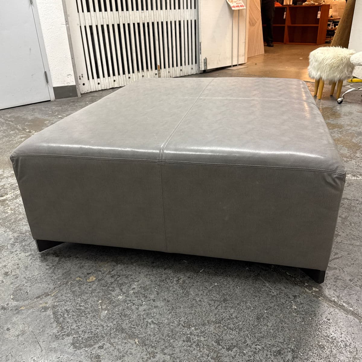 Custom Design Embossed Faux Leather Pattern Ottoman - Thumbnail 8