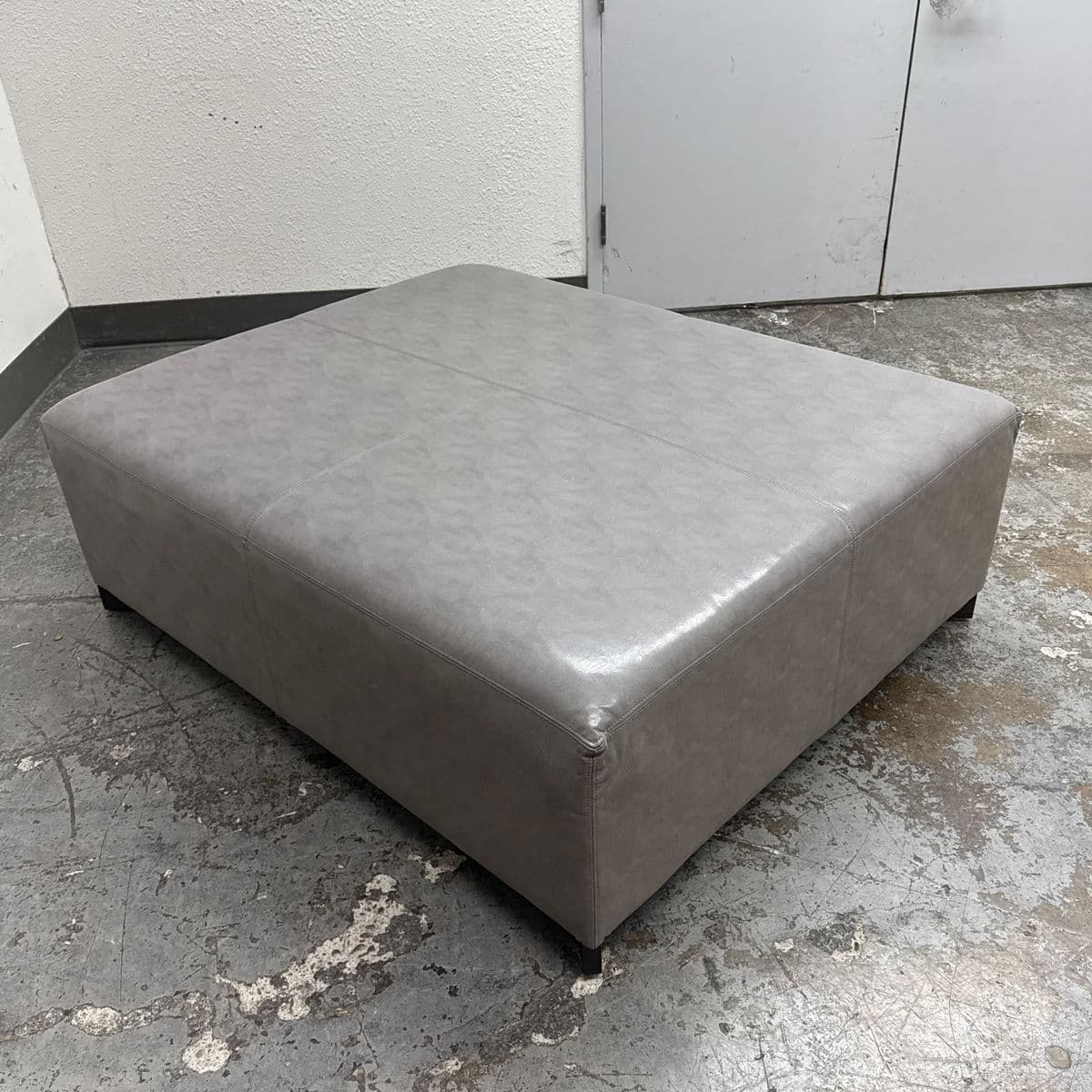 Custom Design Embossed Faux Leather Pattern Ottoman - Thumbnail 7