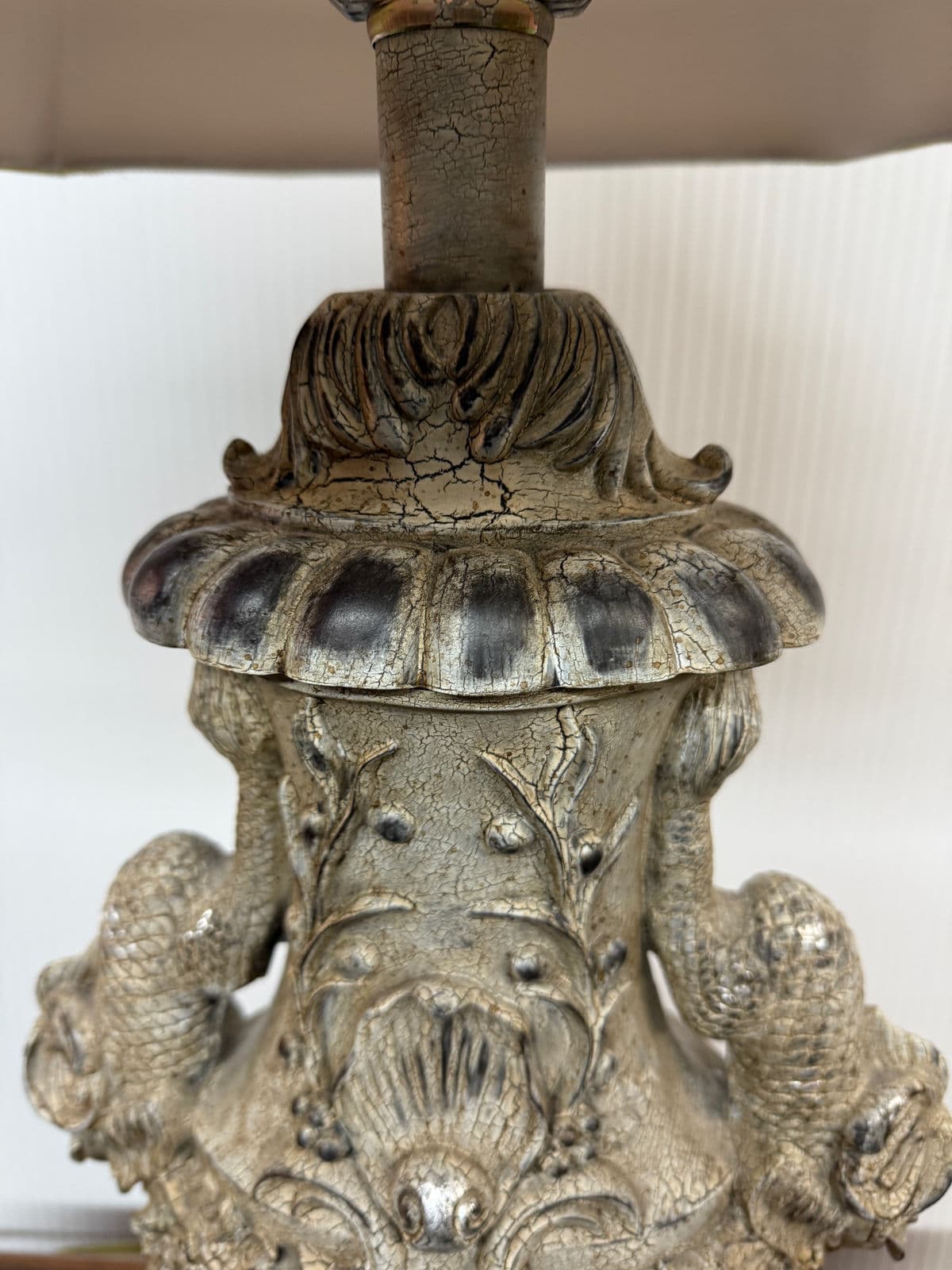 Vintage Style Dolphin Embellished Table Lamp - Thumbnail 5
