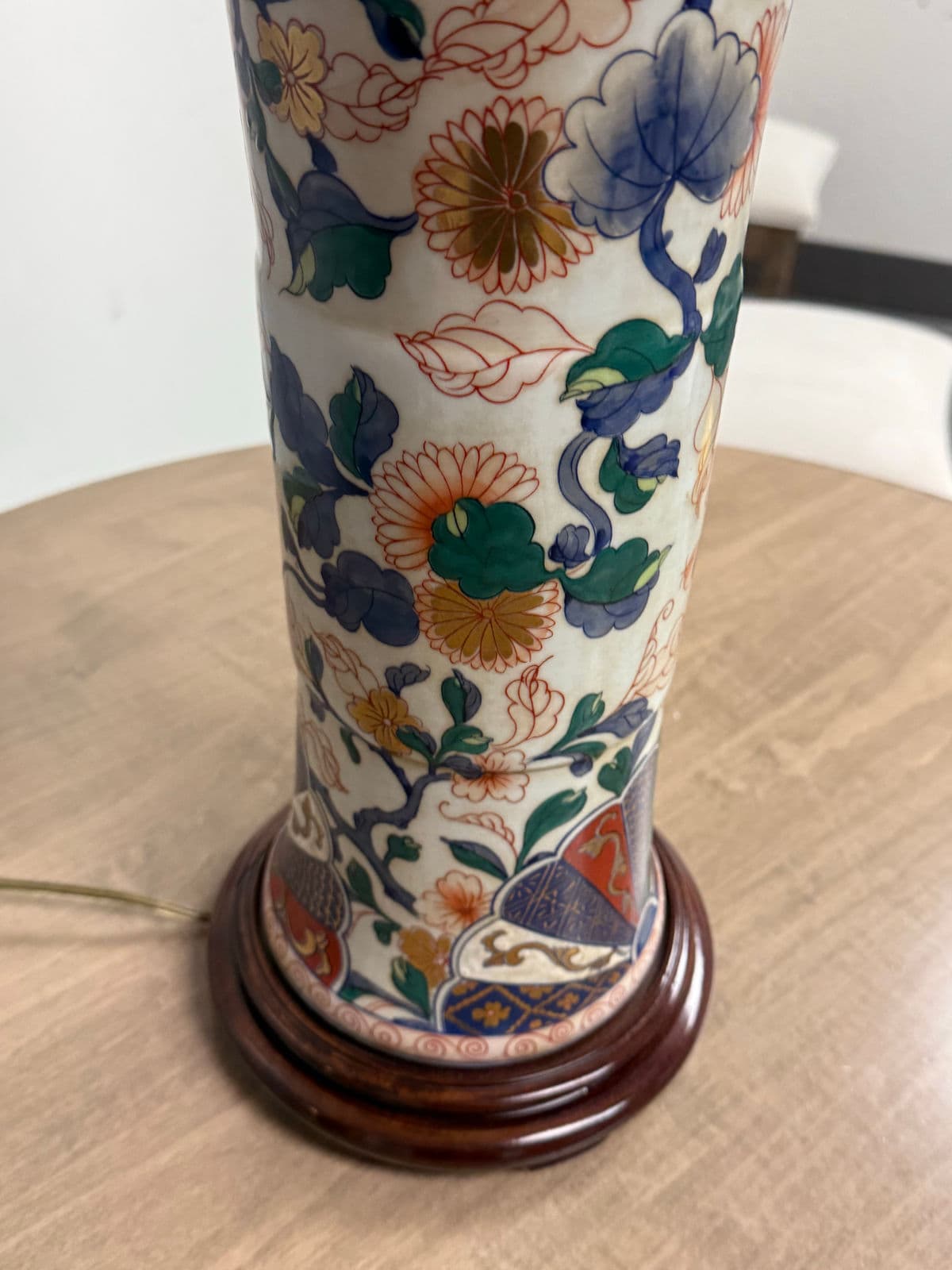 Chinese Porcelain Trumpet Vase Lamp - Thumbnail 7