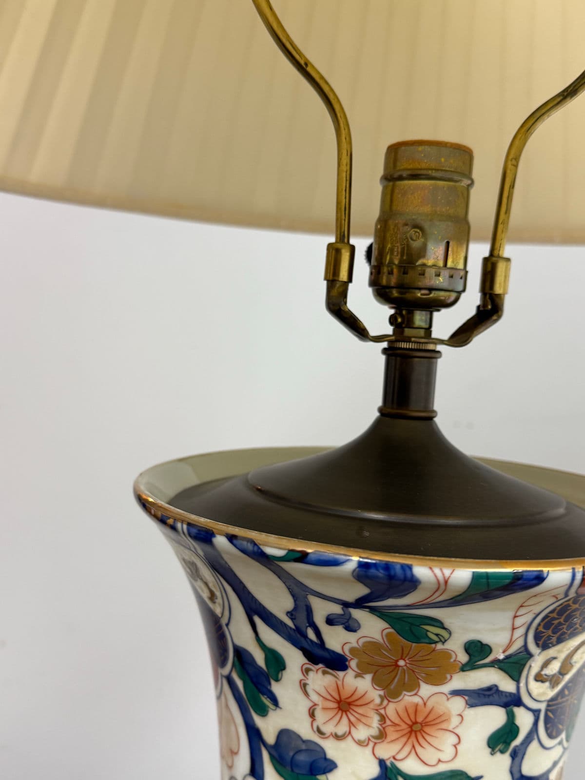 Chinese Porcelain Trumpet Vase Lamp - Thumbnail 4