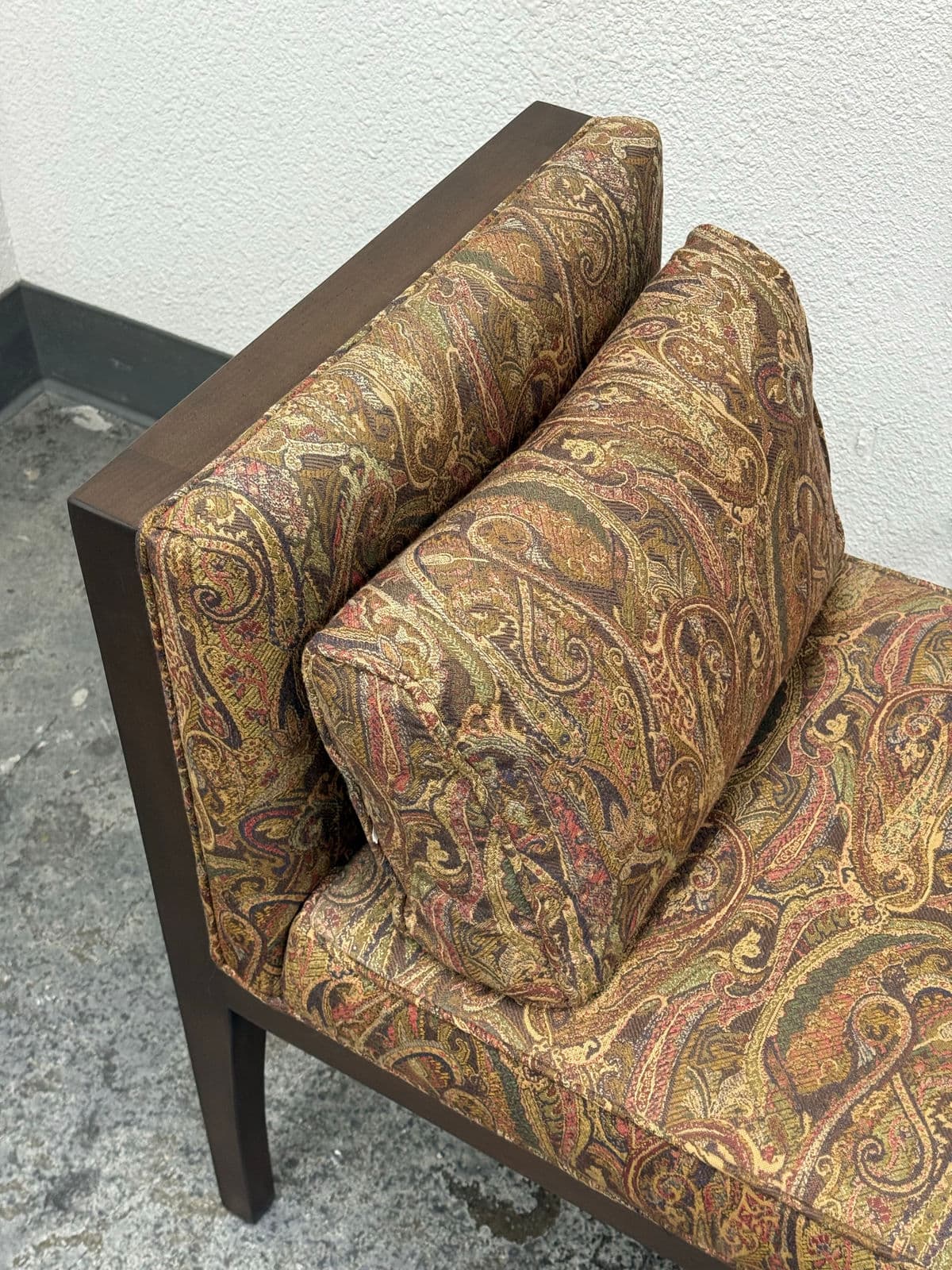 Pearson Furniture Paisley Printed Bench + Lumbar Pillows - Thumbnail 7