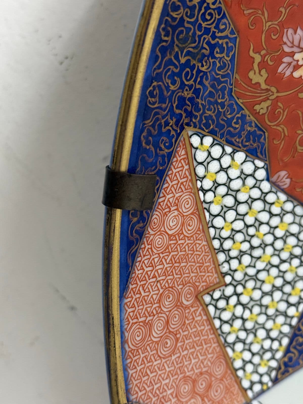 19th Century Imari Large Round Charger + Wall Hanging - Thumbnail 10