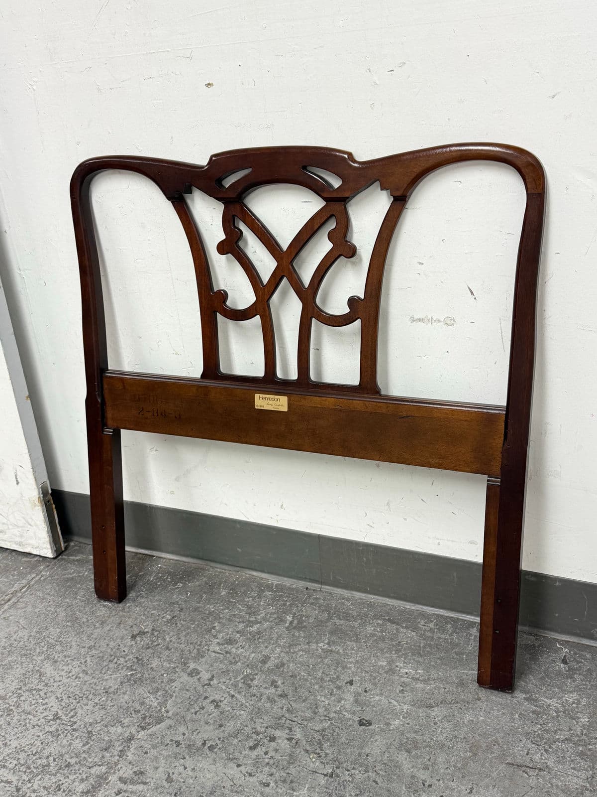 Twin Size Henredon Chippendale Mahogany Head Board - Thumbnail 4