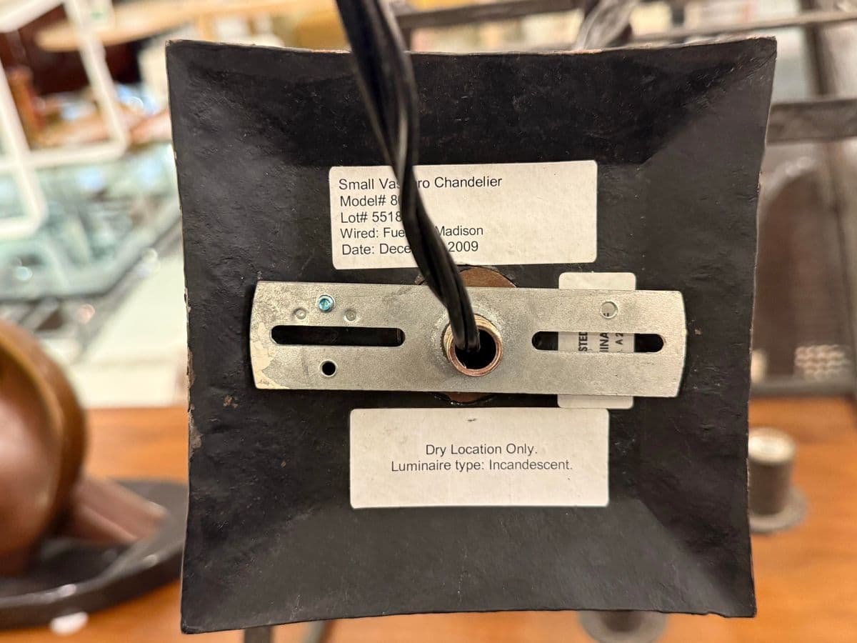 Gregorius Pineo Vassaro Chandelier, Small - Thumbnail 9