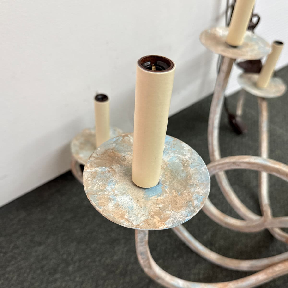 J. Clayton Lighting Shed Metal 12 Light Chandelier - Thumbnail 5