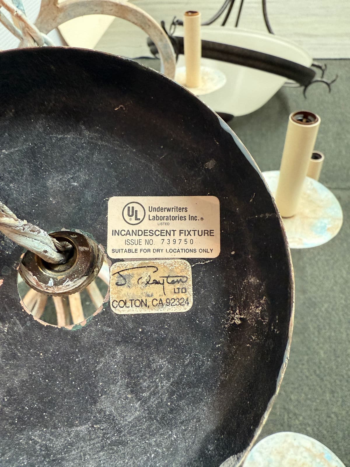 J. Clayton Lighting Shed Metal 12 Light Chandelier - Thumbnail 6