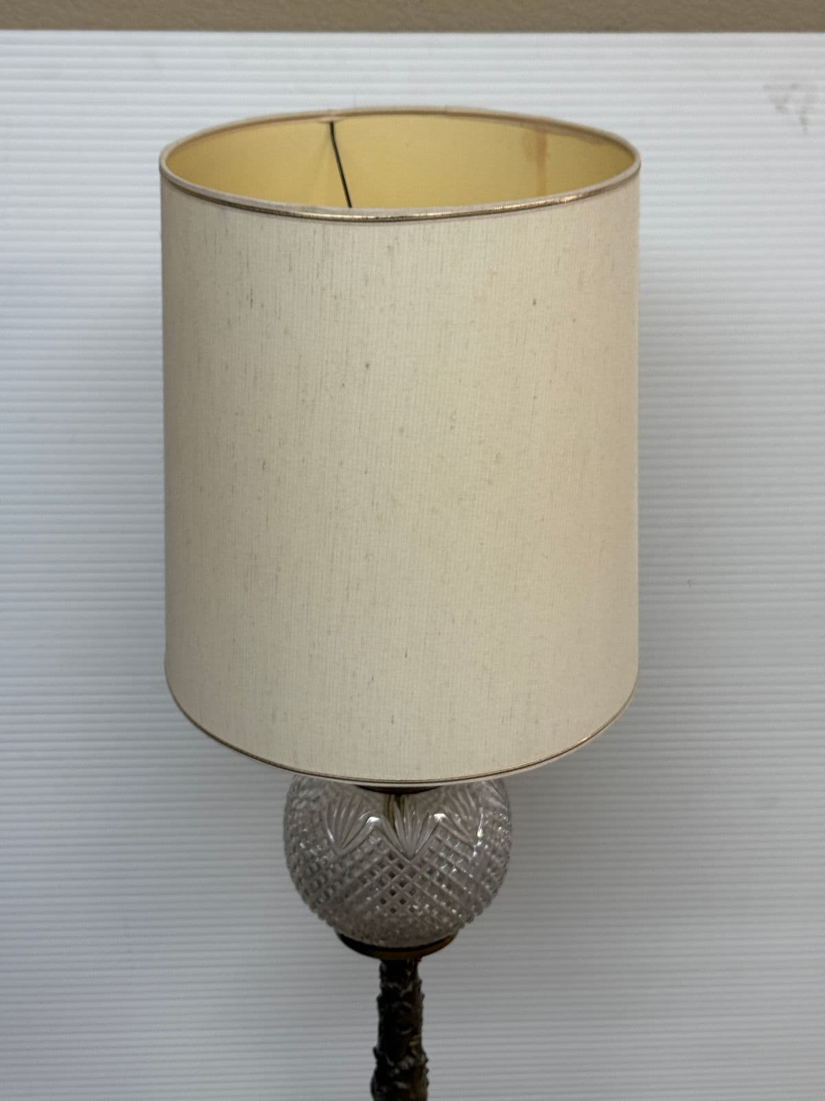 Tall Vintage Art Nouveau Cut Glass Orb Table Lamp - Thumbnail 13