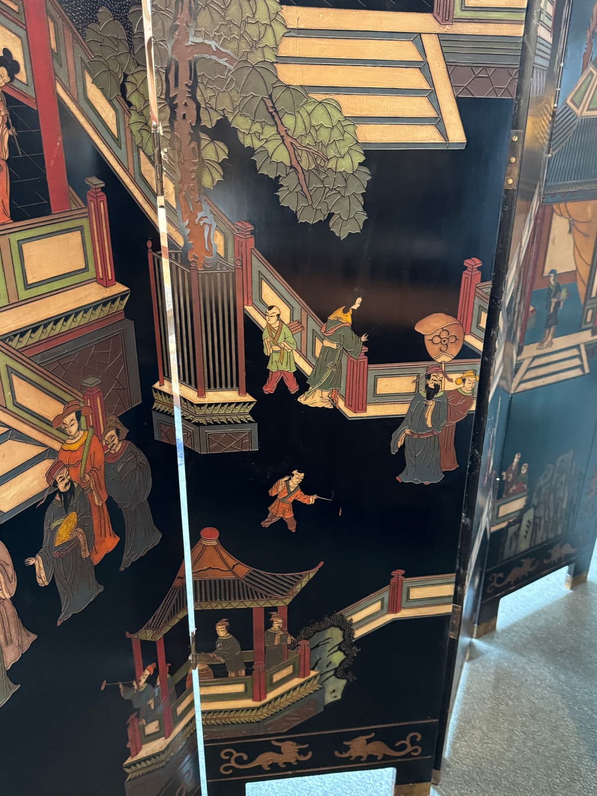 Vintage Chinese Eight Panel Lacquer Coromandel Screen - Thumbnail 18