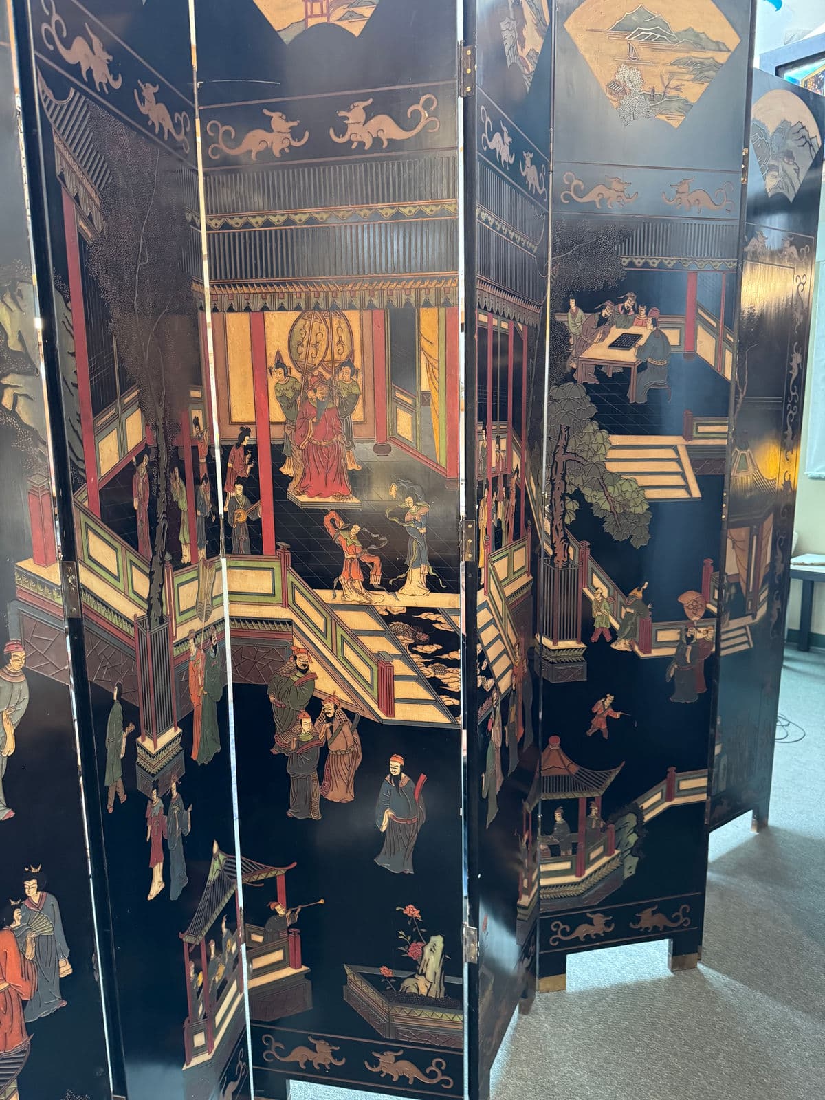 Vintage Chinese Eight Panel Lacquer Coromandel Screen - Thumbnail 16