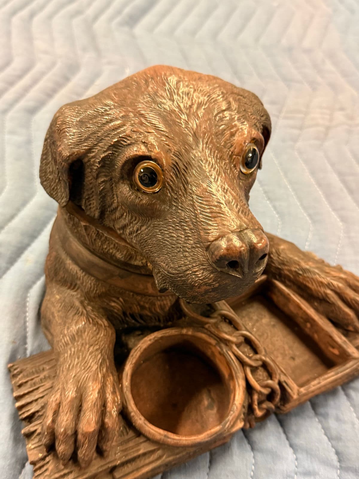 Circa 1860 Walnut Black Forest Dog Tobacco Box - Thumbnail 5