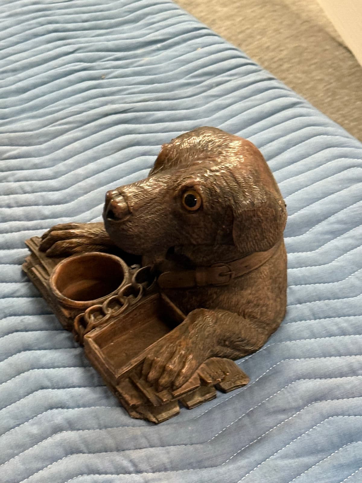 Circa 1860 Walnut Black Forest Dog Tobacco Box - Thumbnail 12