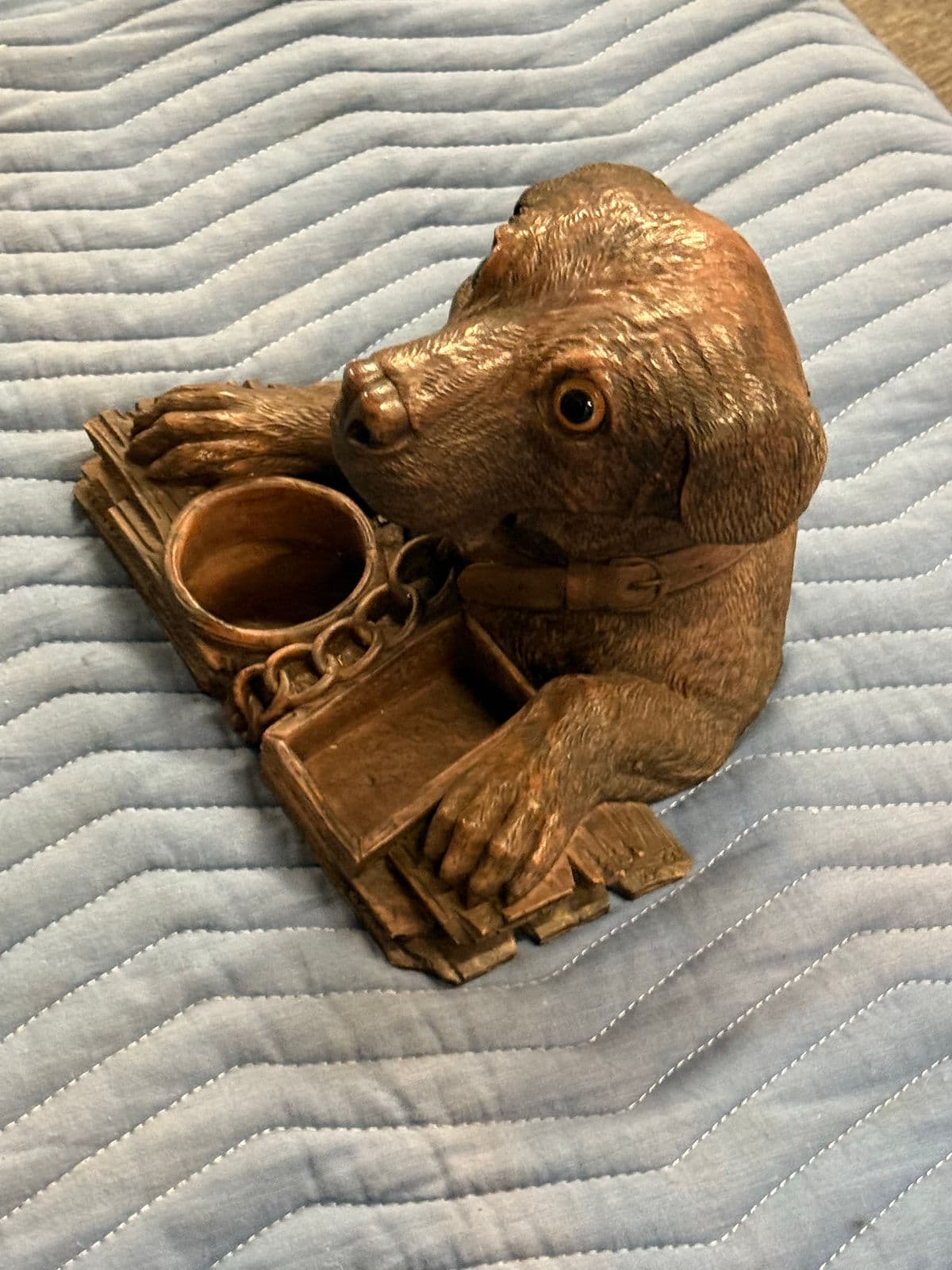 Circa 1860 Walnut Black Forest Dog Tobacco Box - Thumbnail 6