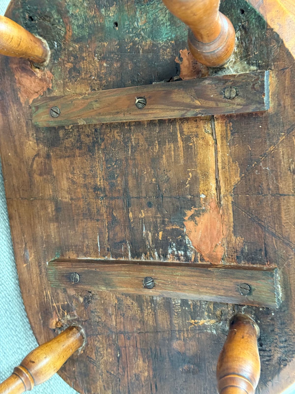 Circa 1785 Sack-Back Windsor Knuckle Armchair - Thumbnail 6