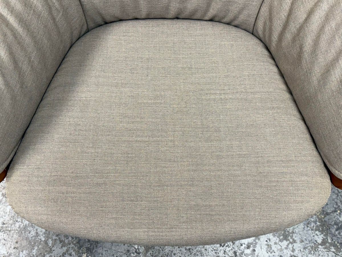 Patrick Norguet for Cassina P22 Armchair - Thumbnail 9