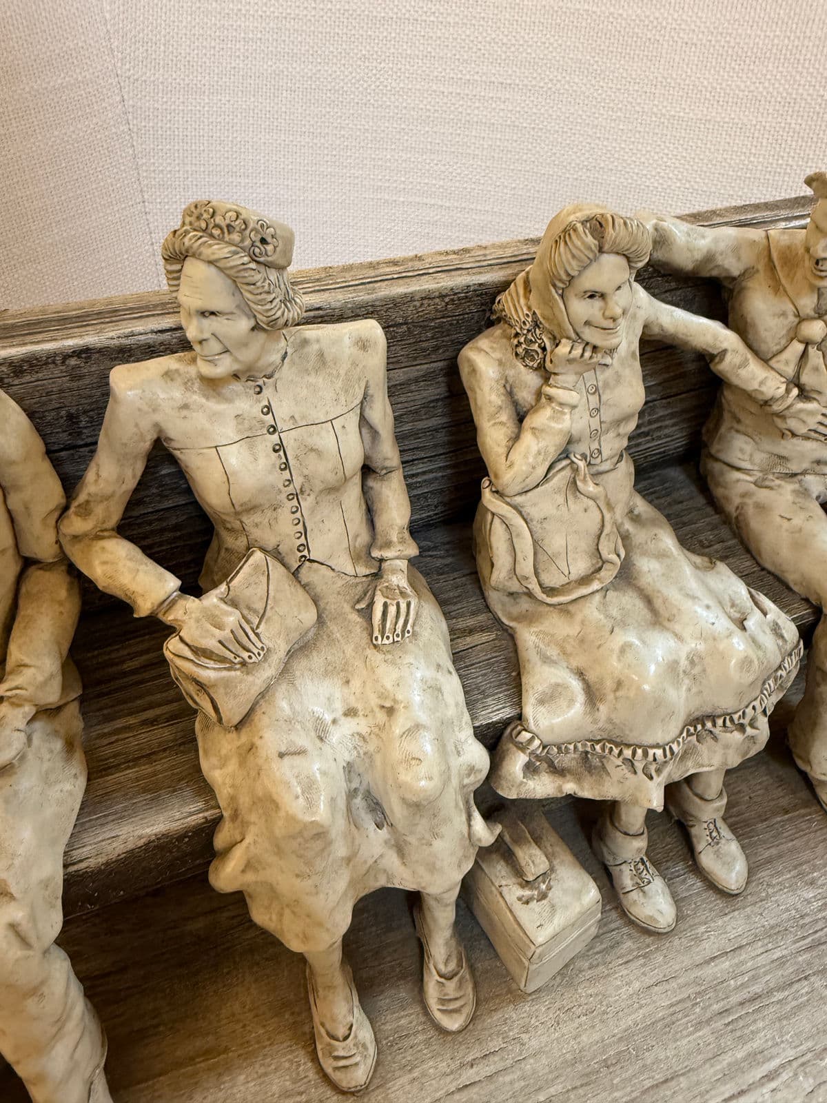 Circa 1990's Betty Difuntorum "The Waiting" Resin Sculpture - Thumbnail 10