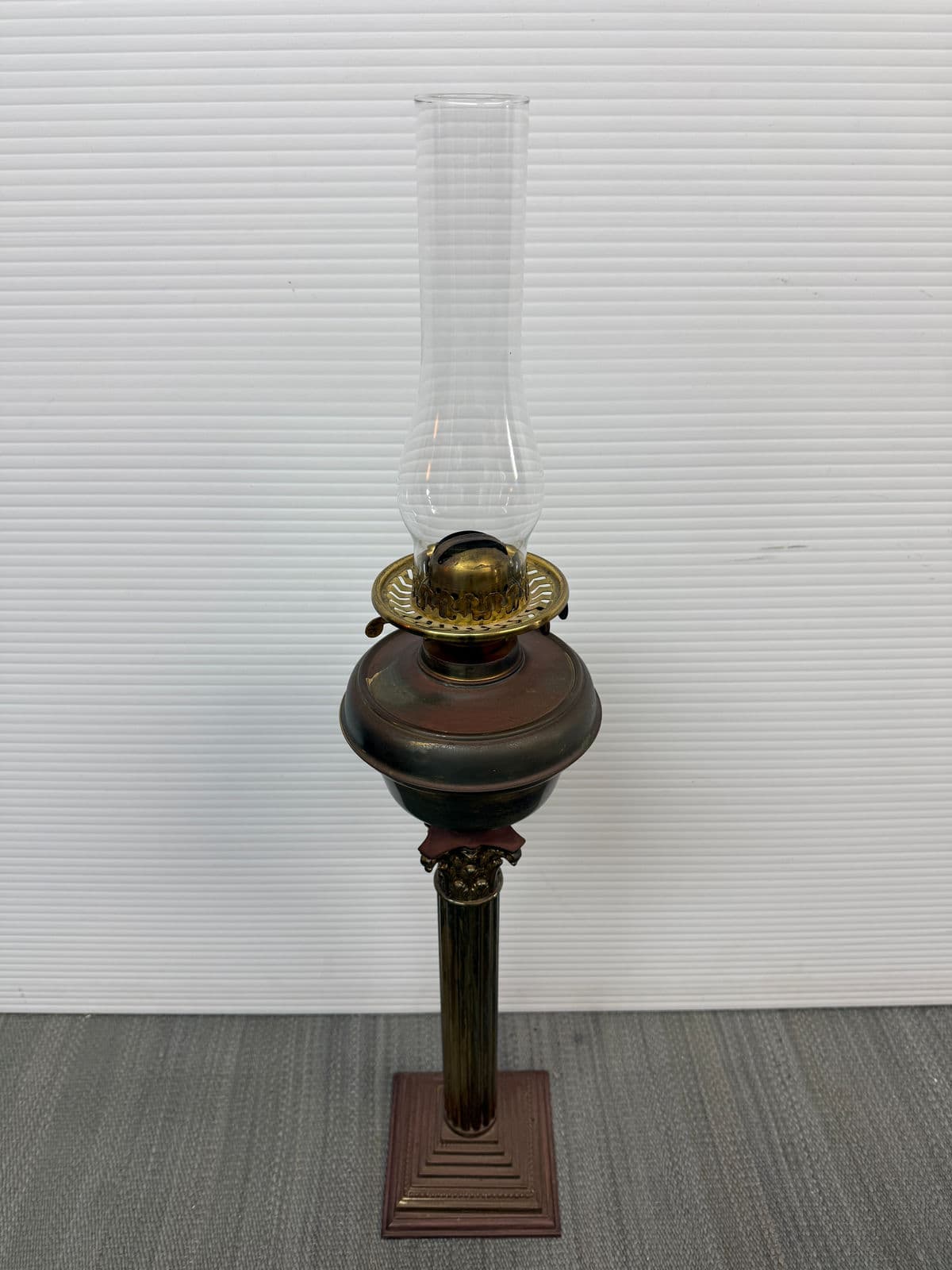 Victorian Brass + Glass Banquet Oil Lamp - Thumbnail 3