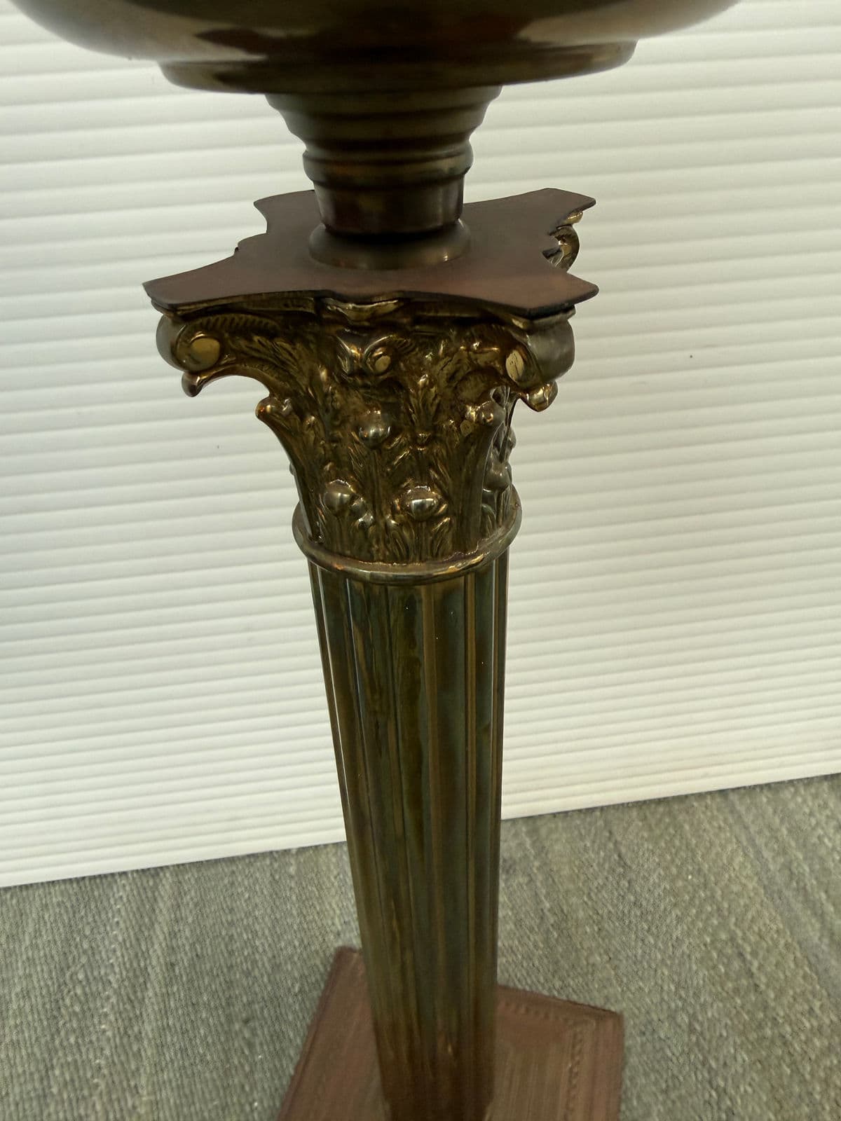 Victorian Brass + Glass Banquet Oil Lamp - Thumbnail 7