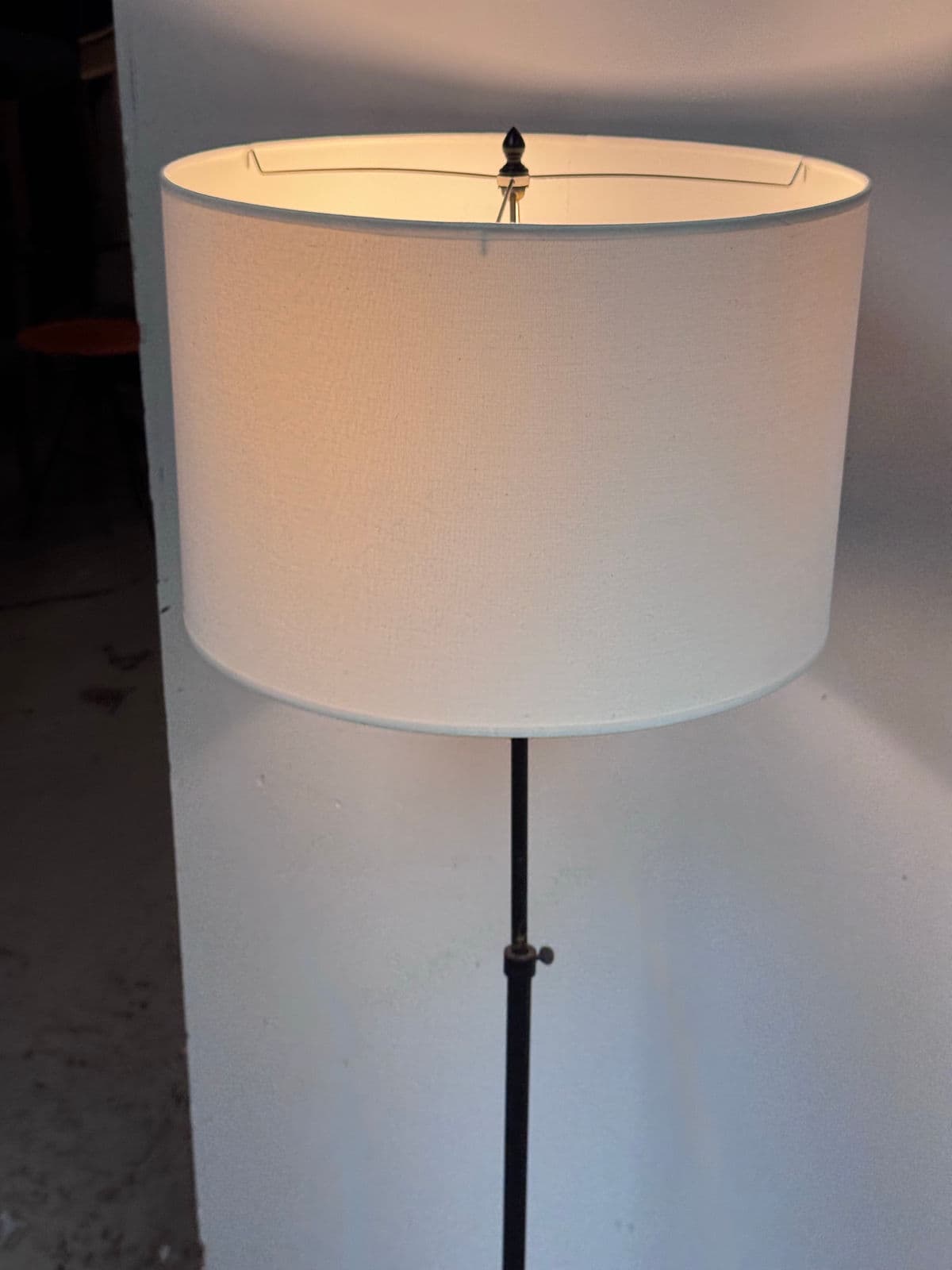 Contemporary Adjustable Floor Lamp - Thumbnail 7